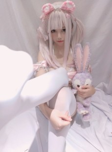  萌系小姐姐蜜汁猫裘 - 少女梦境