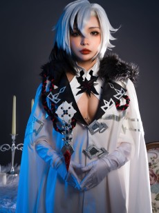 Umeko J - Arlecchino