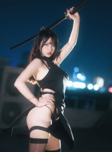 Tina很妖孽呀 - 战斗服旗袍