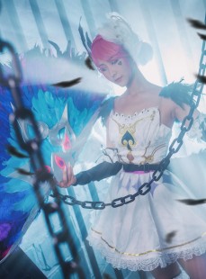 拿相机的执义 -『王者荣耀』小乔天鹅之梦