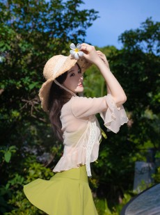 鱼子酱 山青涩写真