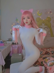  钛合金大粑粑 - 连体白丝