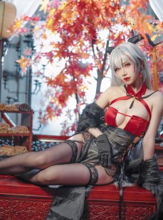 骨牙路子野 - 埃吉尔旗袍