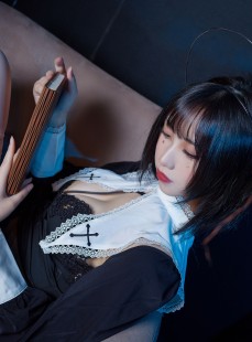  二次元少女念雪ww - 修女