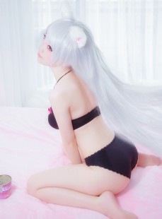  大胸萌妹妖少you1 - 羽川翼