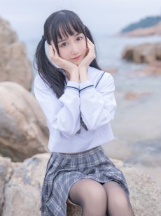  萌系小姐姐木绵绵OwO - 海边JK